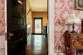 Vrooman Mansion B&B