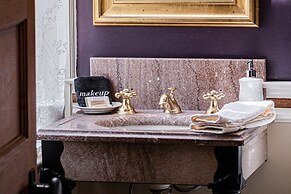 Vrooman Mansion B&B