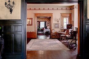 Vrooman Mansion B&B