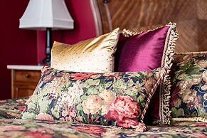 Vrooman Mansion B&B