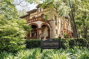 Vrooman Mansion B&B