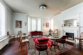 Vrooman Mansion B&B