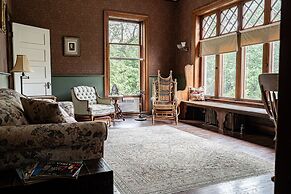 Vrooman Mansion B&B