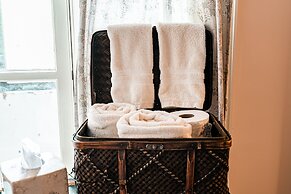 Vrooman Mansion B&B