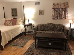 Alpine Haus Bed & Breakfast Inn