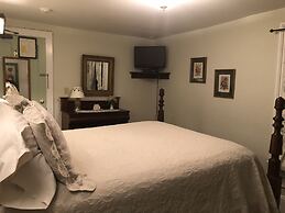 Alpine Haus Bed & Breakfast Inn