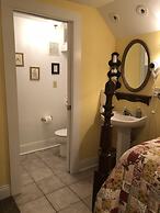 Alpine Haus Bed & Breakfast Inn