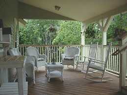 Alpine Haus Bed & Breakfast Inn