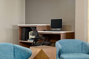 La Quinta Inn & Suites by Wyndham Shawnee