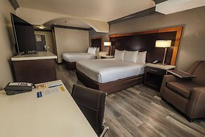 Comfort Inn & Suites Near Universal - N. Hollywood - Burbank