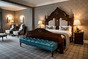 Harvey's Point Hotel