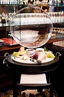 Harvey's Point Hotel