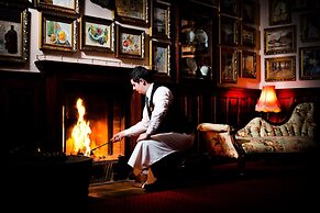 Harvey's Point Hotel