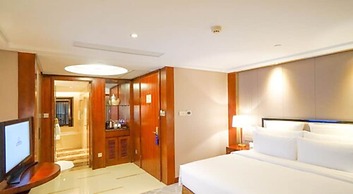 Wyndham Grand Plaza Royale Ningbo