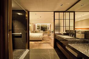 Wyndham Grand Plaza Royale Ningbo