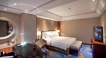 Wyndham Grand Plaza Royale Ningbo