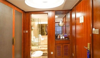 Wyndham Grand Plaza Royale Ningbo