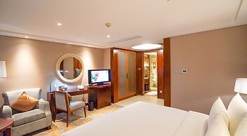 Wyndham Grand Plaza Royale Ningbo