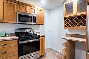 Inn at Haystack Rock