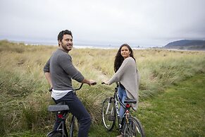 Inn at Haystack Rock