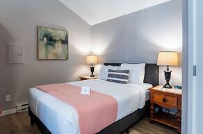 Inn at Haystack Rock