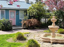 Inn at Haystack Rock