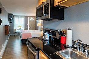 Inn at Haystack Rock