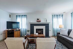 Inn at Haystack Rock