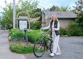 Inn at Haystack Rock