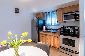 Inn at Haystack Rock