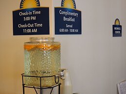 Days Inn by Wyndham Petoskey