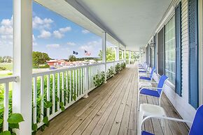 Days Inn by Wyndham Petoskey