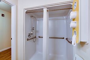 Motel 6 Hinesville, GA