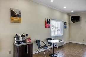 Motel 6 Hinesville, GA