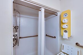 Motel 6 Hinesville, GA