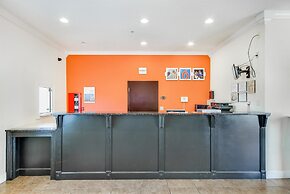 Motel 6 Hinesville, GA