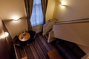 Leopold Hotel