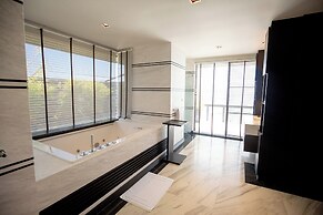 Sri Panwa Phuket Luxury Pool Villa Hotel