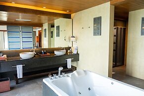 Sri Panwa Phuket Luxury Pool Villa Hotel