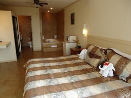 La Catalina Hotel and Suites