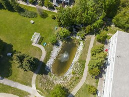 Living Stone Golf Resort