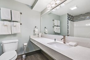 Cherry Tree Inn & Suites