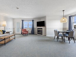 Cherry Tree Inn & Suites