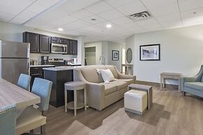 Cherry Tree Inn & Suites