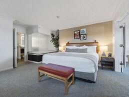 Cherry Tree Inn & Suites