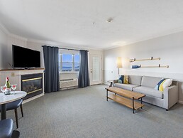 Cherry Tree Inn & Suites