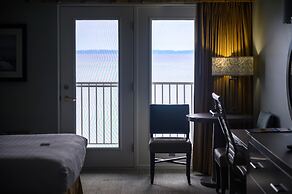 Cherry Tree Inn & Suites