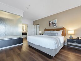 Cherry Tree Inn & Suites