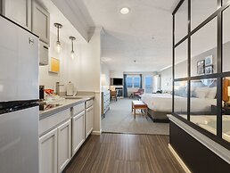 Cherry Tree Inn & Suites