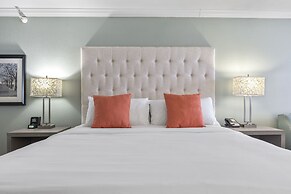 Cherry Tree Inn & Suites